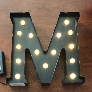 Light Up Display M